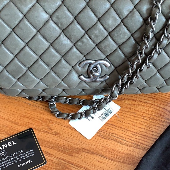 CHANEL Bag 100% Authentic - Picture 4 of 16